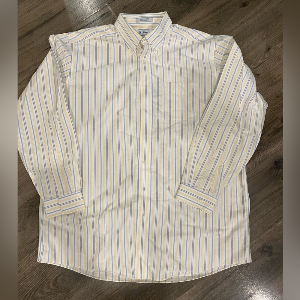 L.L.Bean Mens Wrinkle Free Button Down Size 17.5/36